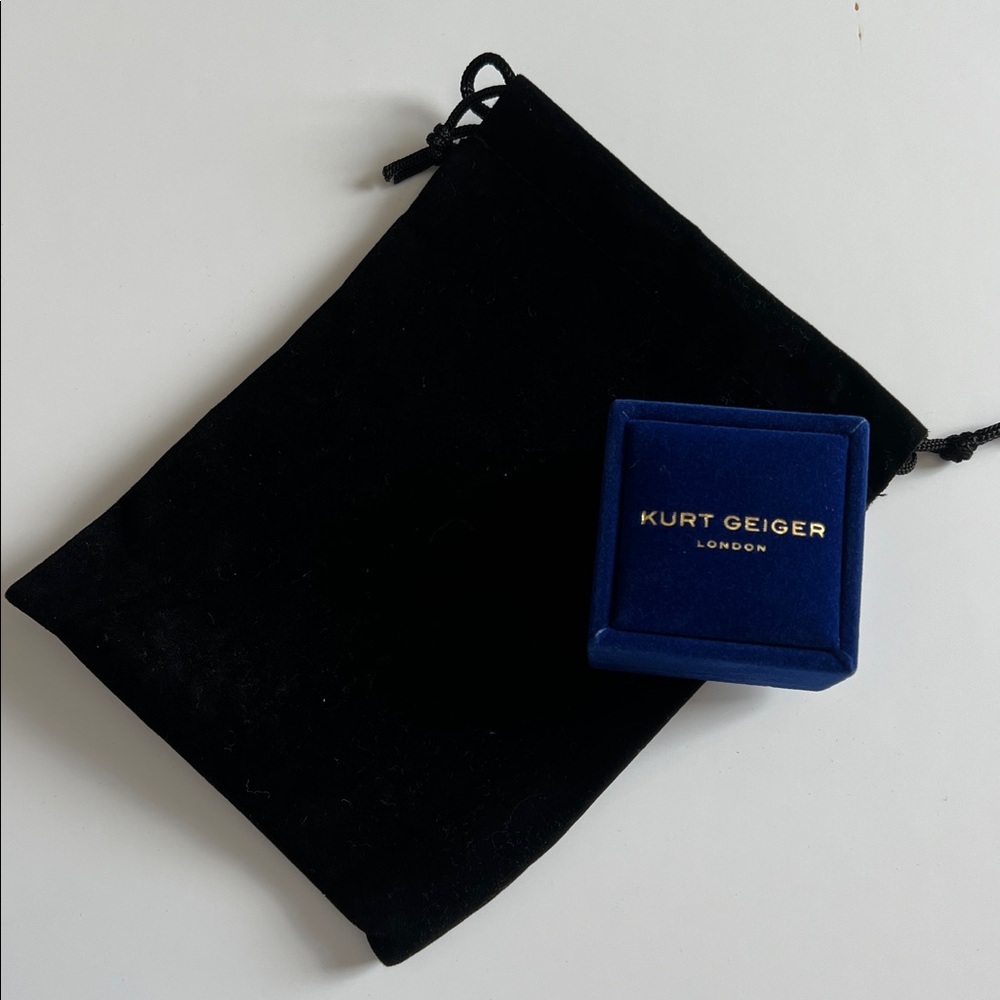 NIB Kurt Geiger London Rainbow Crystal Heart Cocktail Ring – Gold Tone/Pink - Picture 10 of 12